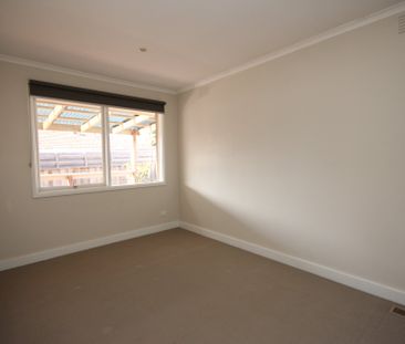 20 Major Street, Ringwood - Photo 2