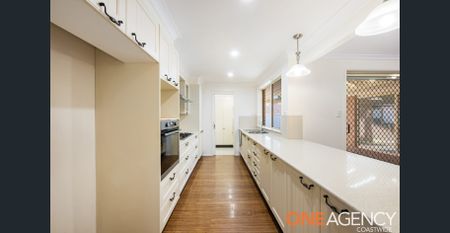 Spacious 4-Bedroom Family Home for Rent in Sought-After Green Point - Photo 2