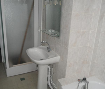 A LOUER - Quartier Maluettes - T3 de 63.50m² avec garage, balcon et... - Photo 5