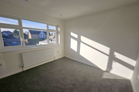 Hurtwood Road, Walton-on-Thames, Surrey, KT12 - Photo 5