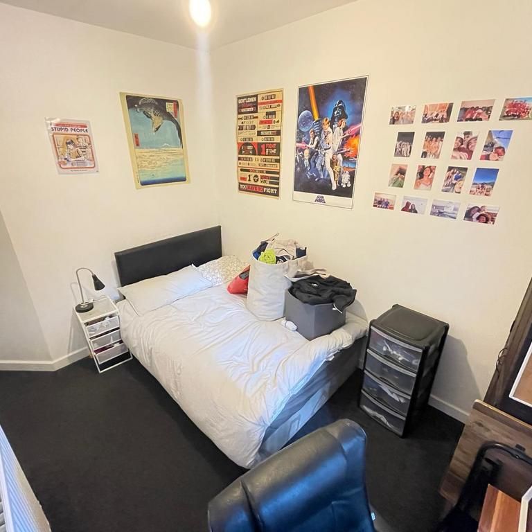 5 bedroom terraced house to rent - Photo 1