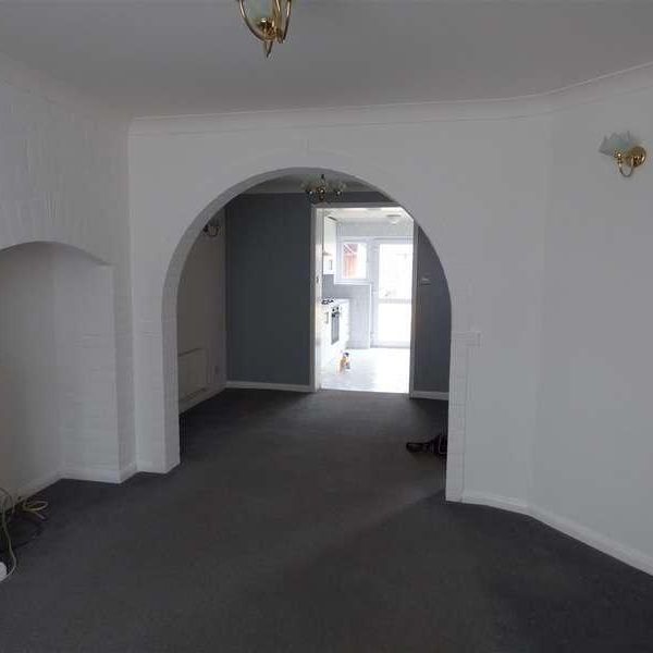 Rogers Gardens Dagenham Essex, RM10 - Photo 1