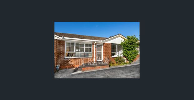 Moments from Koorang Road - Photo 1