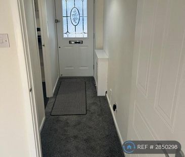 2 bedroom terraced house to rent - Photo 3
