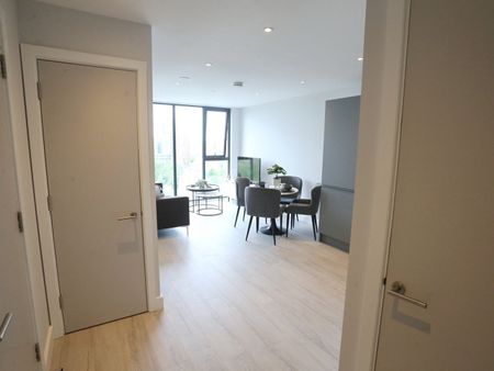 1 Bed Flat, Oldfield Rd, M5 - Photo 4