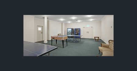 ULTRA-CONVENIENT FURNISHED LOFT APARTMENT FOR STUDENTS - Photo 5