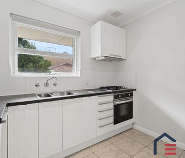 Prime Location - Photo 5