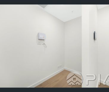 Furnished 2 bedroom with storage room apartment NOW leasing!! - Photo 6