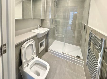 2 Bed Flat, Kingsland Court, W3 - Photo 4