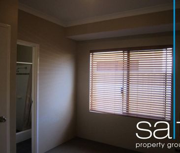 19 Dora Street, Queens Park - Photo 5