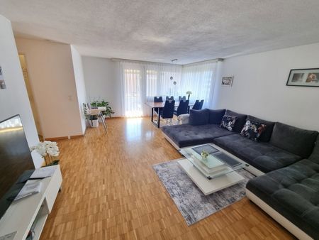 5.5 Zimmer, 113 m², 1. Stock - Photo 2