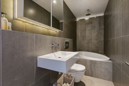 Russell Gardens Mews, Holland Park, W14, London - Photo 5