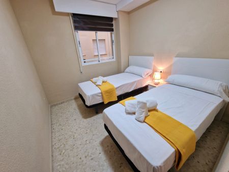 Apartamento de alquiler en Avenida Miguel Hernández, 10, Centro Urbano - Photo 2