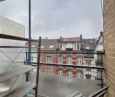 Lumineux studio meublé dans le quartier Européen - Photo 5