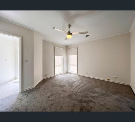 2/42 Norville Street, Bentleigh East, Vic 3165 - Photo 3
