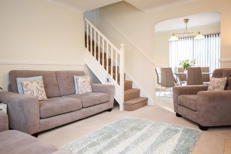 3 bedroom detached house to rent - Photo 3