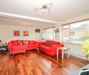Great Oaks Park, Burpham, GU4 - Photo 3