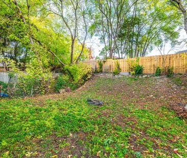 For Lease - 41 Newbury Drive Unit# Main Floor, Newmarket, Ontario - Photo 6