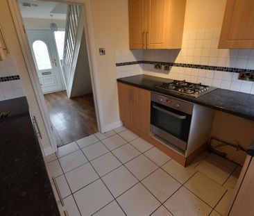 First Avenue, Little Lever, Bolton - Photo 4
