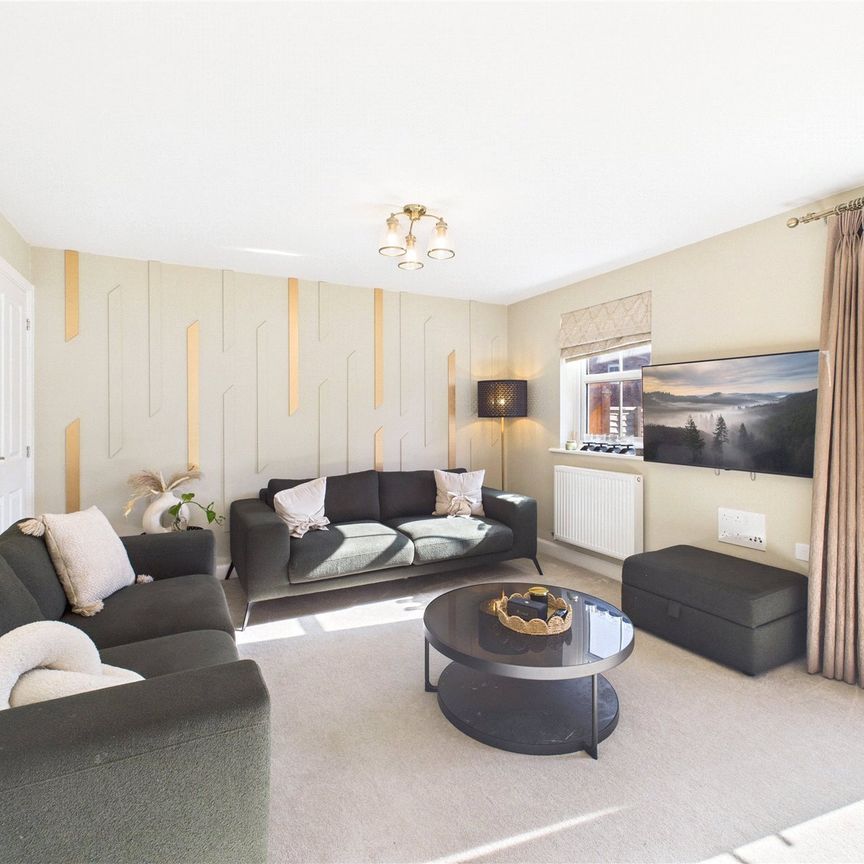 Wheat Street, Wokingham Wheat Street, Wokingham - Photo 1