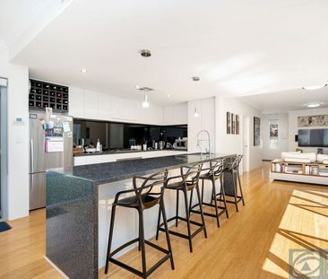 Stunning Executive Townhouse In The Heart of Mount Lawley - Photo 6