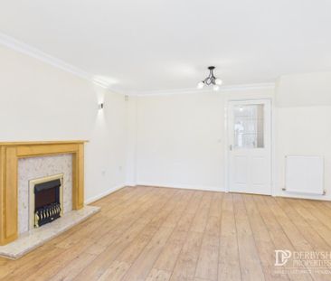 3 Bedroom Terraced House - Photo 2