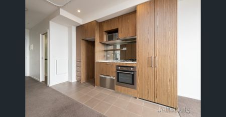 Stunning View From This Inner City Studio - Photo 4