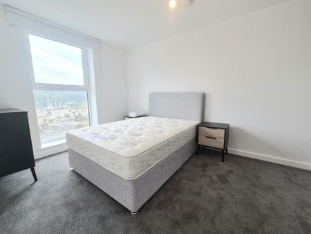 Cow Green, Halifax - Photo 2