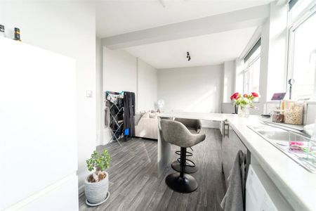 2 bedroom apartment to rent - Photo 3