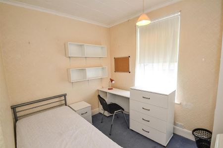 4 bedroom house to rent - Photo 4