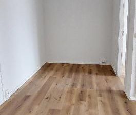 große 5 Zimmer mit Balkon frisch saniert - Photo 5