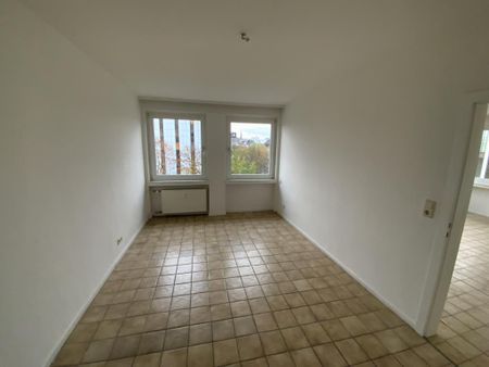 Bequem mit dem Aufzug ins 4.Obergeschoss: Tolle 2 Zimmer-Wohnung in Hagen Zentrum! - Photo 3