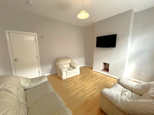 3 bedroom house share to rent - Photo 1