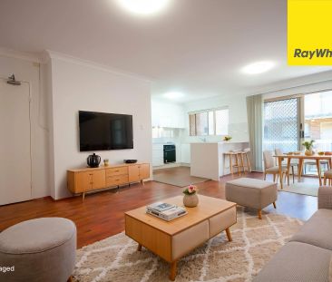 RENOVATED BEDROOM UNIT IN PRIME LOCATION - Photo 2