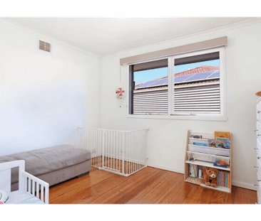 Neat & spacious 3 bedroom home in quiet Corio location. - Photo 4