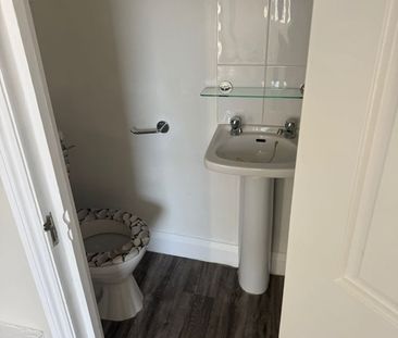 Studio Flat, High Road, N22 - Photo 2