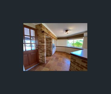 SO LOCAL, YOU COULD WALK THERE! - Photo 3