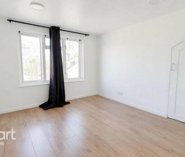 3 bedroom flat to rent - Photo 1