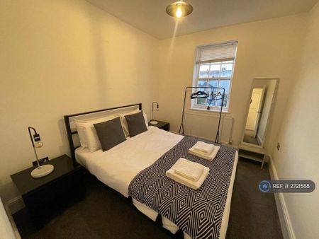 2 bedroom maisonette to rent - Photo 4