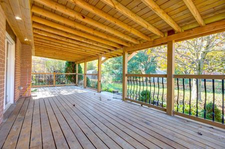 For Lease - 372 Dixon Boulevard, Newmarket, Ontario - Photo 3