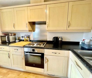 2 bedroom apartment to rent - Photo 4