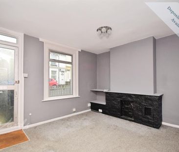 4 bedroom terraced house to rent - Photo 1