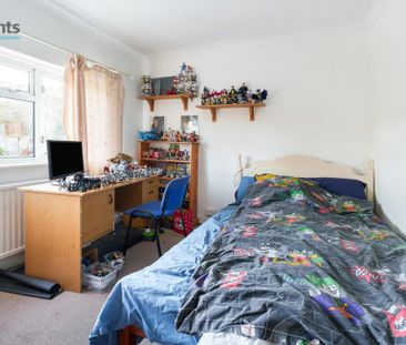 4 bedroom semi-detached house to rent - Photo 5