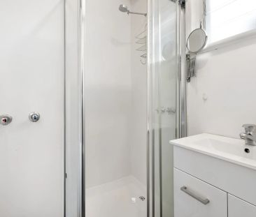 Beachside Studio in the Heart of St Kilda West - Photo 2