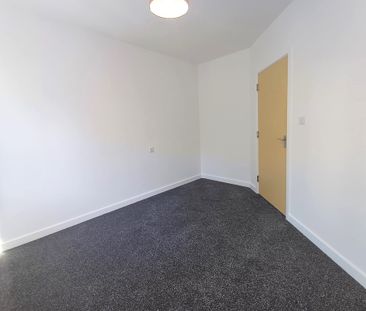 Norwich Avenue West, Bournemouth - Photo 2