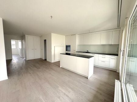 Grosszügige 4.5 Zimmerwohnung im 2.OG - Foto 5