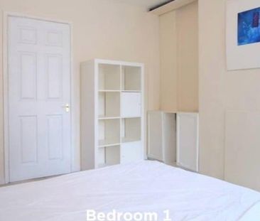 Room in a Shared Flat, Frensham Drive, SW15 - Photo 6