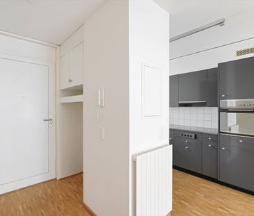 3.5 Zimmer, 93 m², 3. Stock - Foto 2