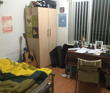 4 Bed - Brentbridge Road, Fallowfield, Manchester - Photo 3