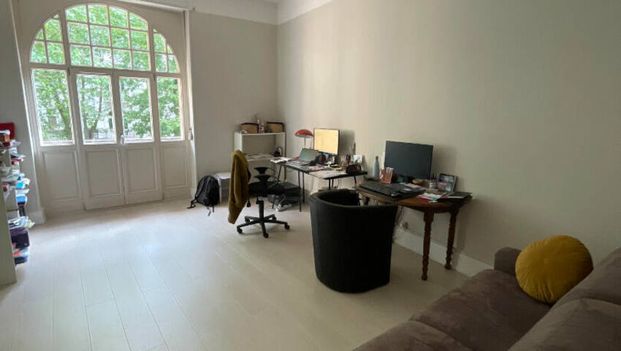 QUARTIER GARE - F6 ENTIEREMENT RENOVE - 4 CHAMBRES - CUISINE EQUIPEE - Photo 1